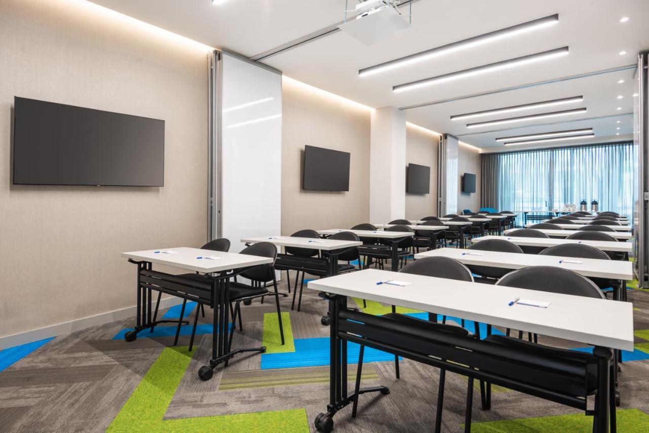 Holiday Inn Express Bogota - Parque La 93 By Ihg Dış mekan fotoğraf