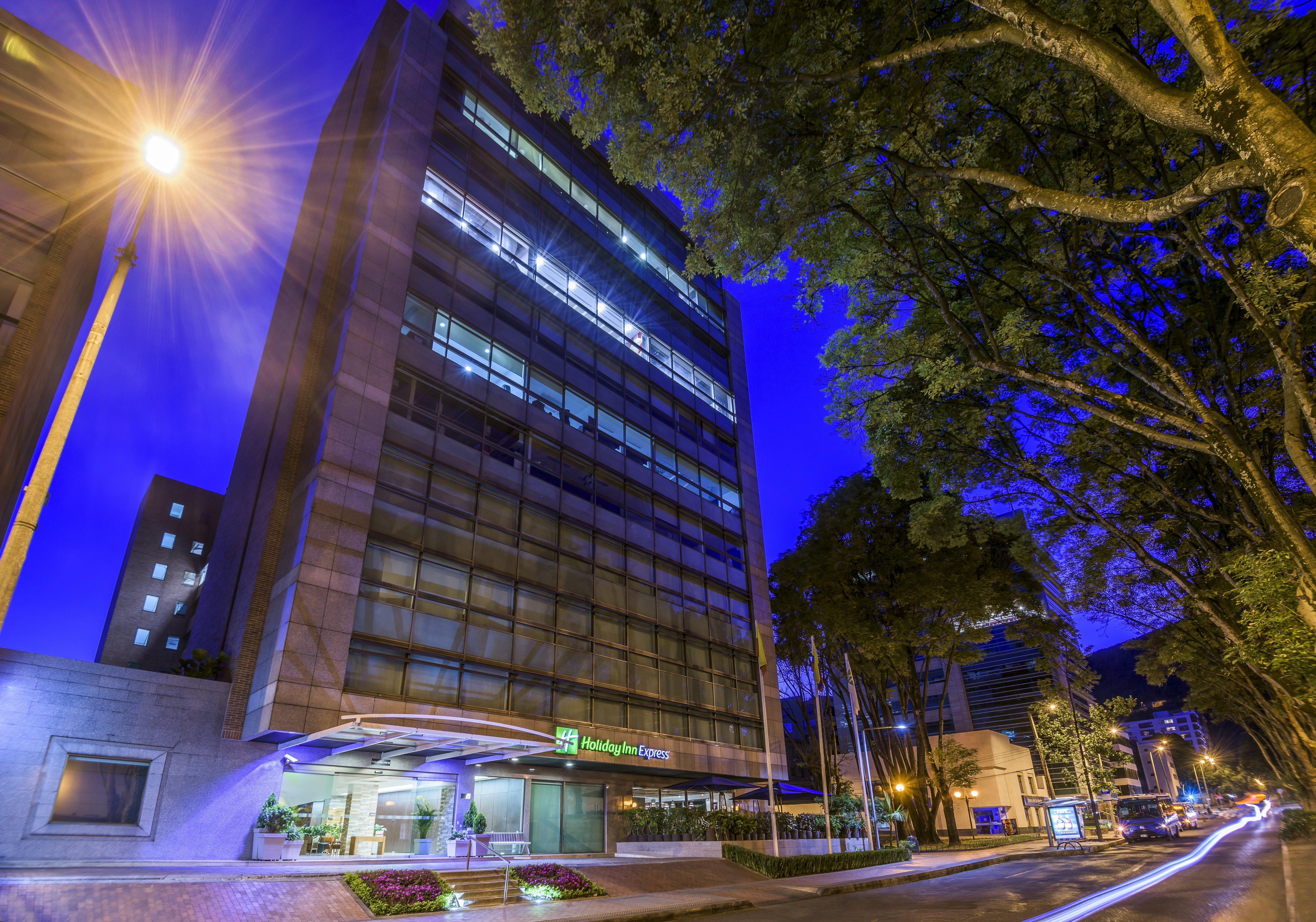 Holiday Inn Express Bogota - Parque La 93 By Ihg Dış mekan fotoğraf