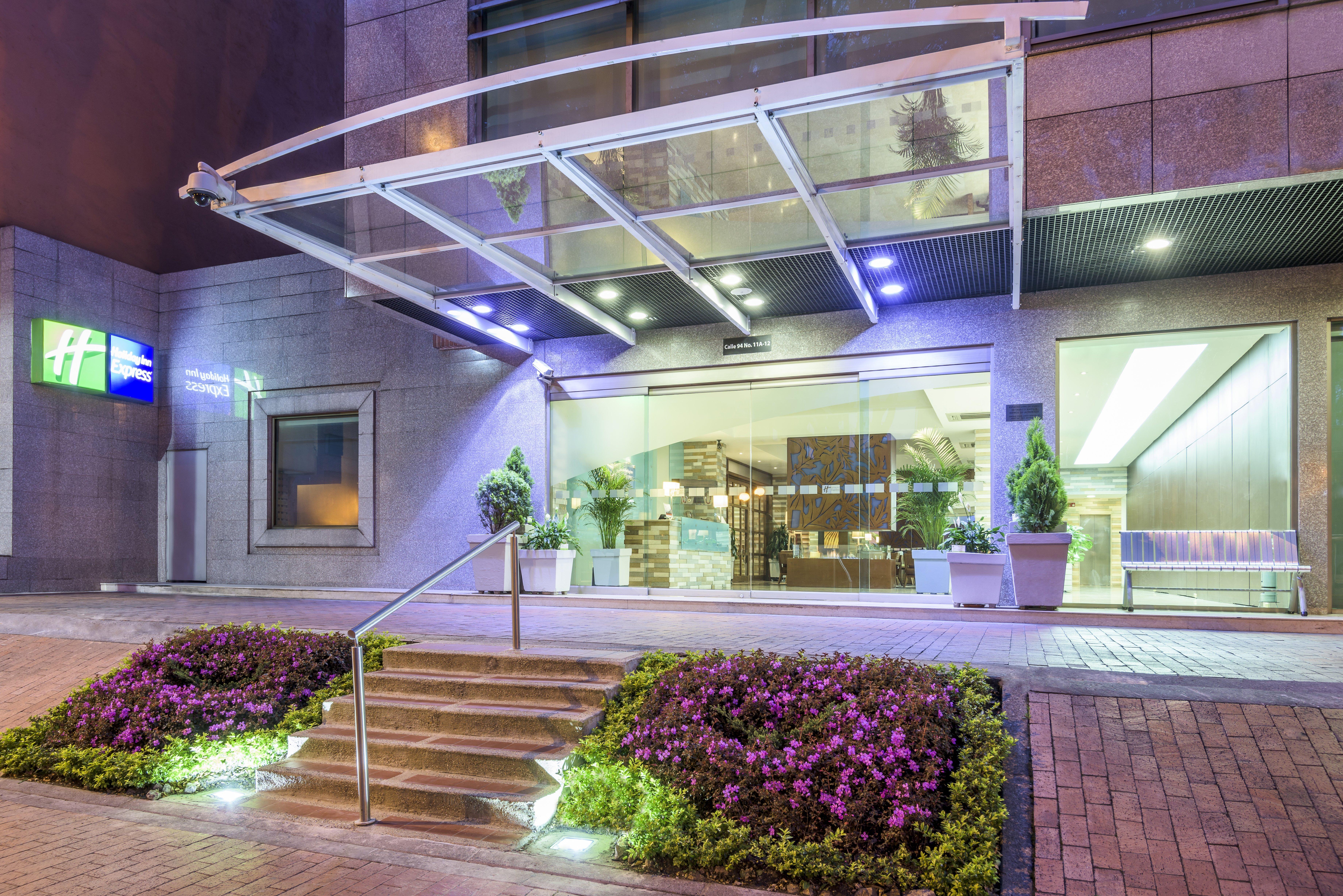 Holiday Inn Express Bogota - Parque La 93 By Ihg Dış mekan fotoğraf