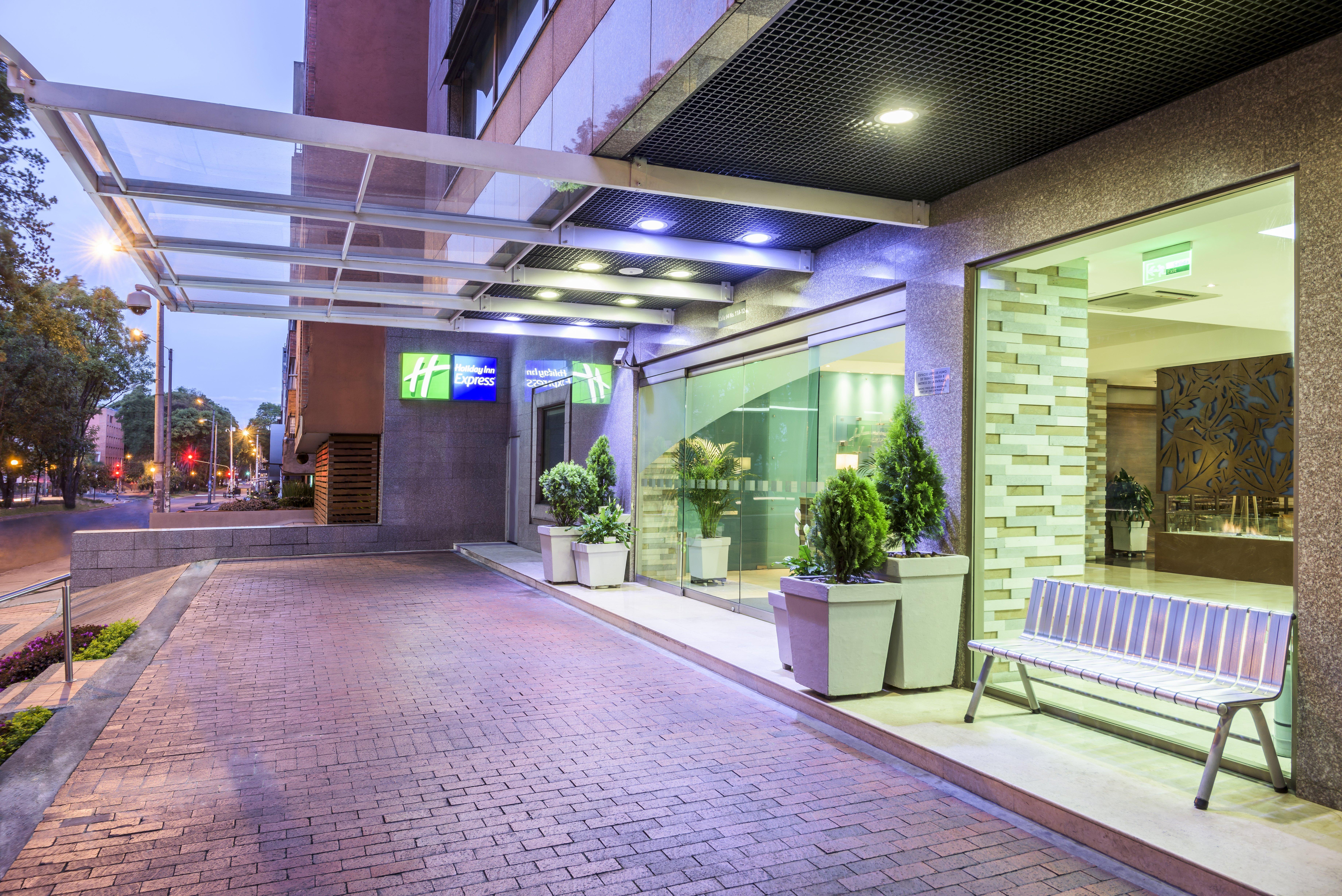 Holiday Inn Express Bogota - Parque La 93 By Ihg Dış mekan fotoğraf