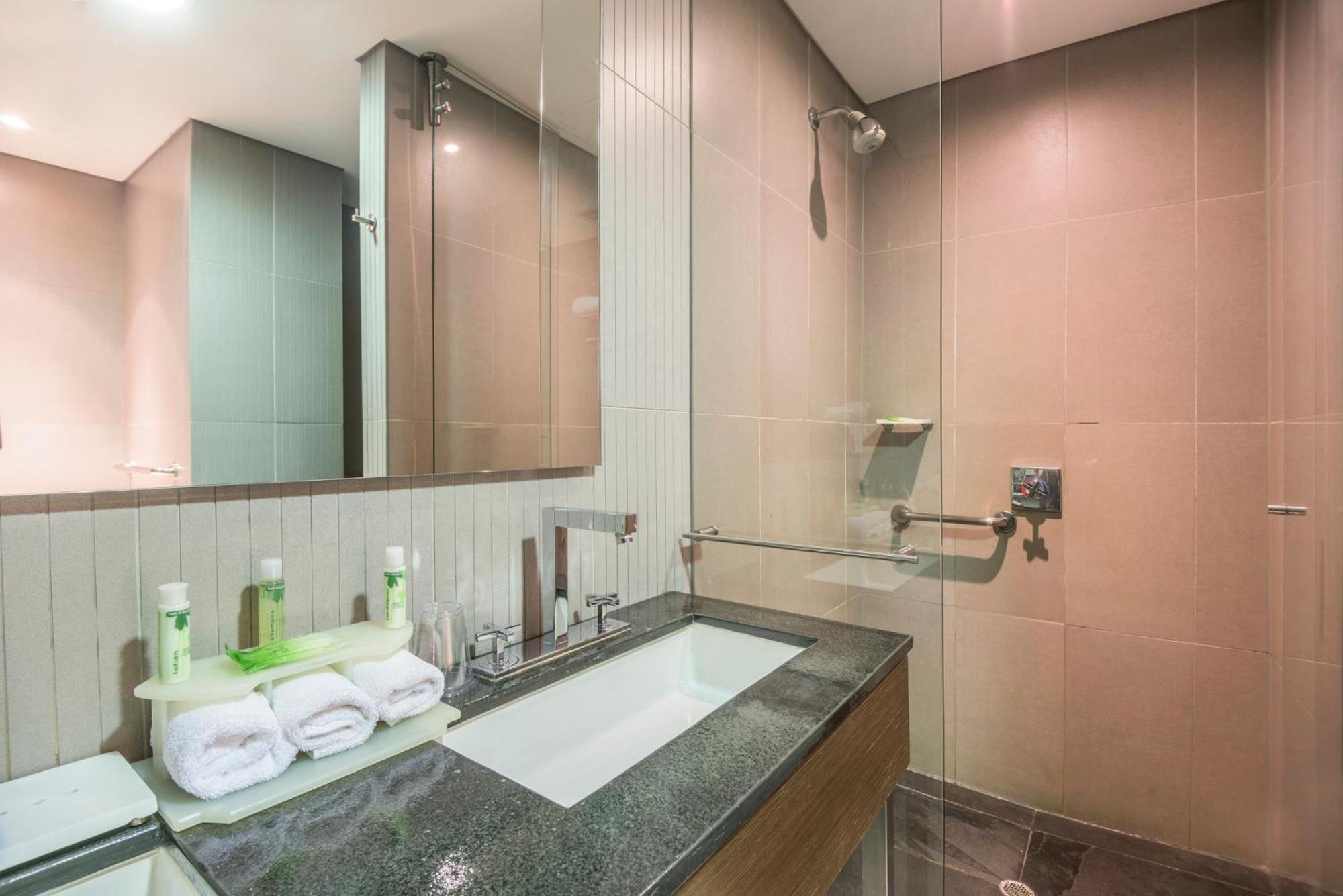 Holiday Inn Express Bogota - Parque La 93 By Ihg Dış mekan fotoğraf