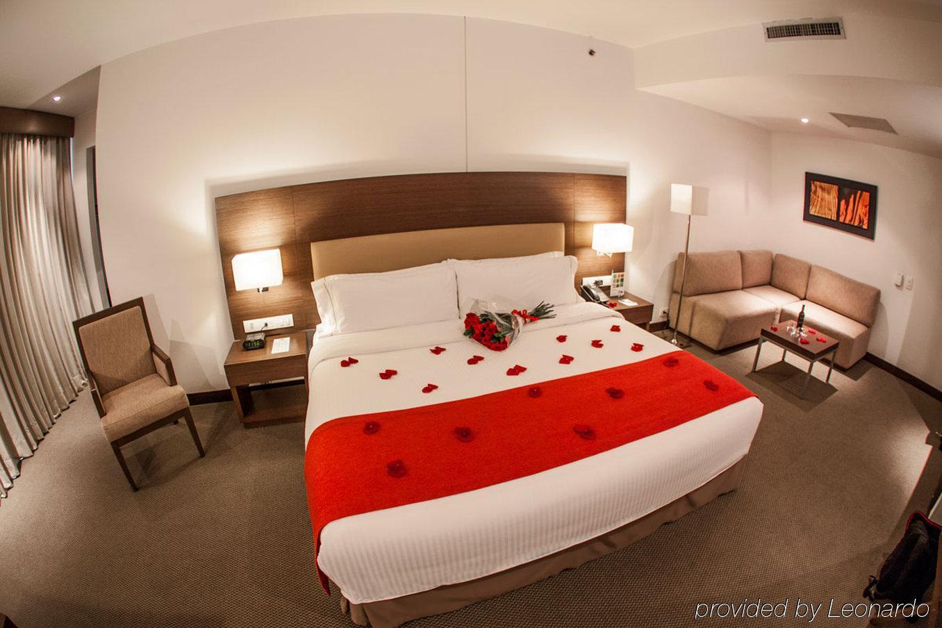 Holiday Inn Express Bogota - Parque La 93 By Ihg Dış mekan fotoğraf