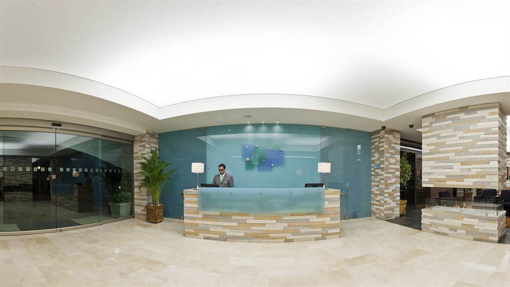 Holiday Inn Express Bogota - Parque La 93 By Ihg Dış mekan fotoğraf
