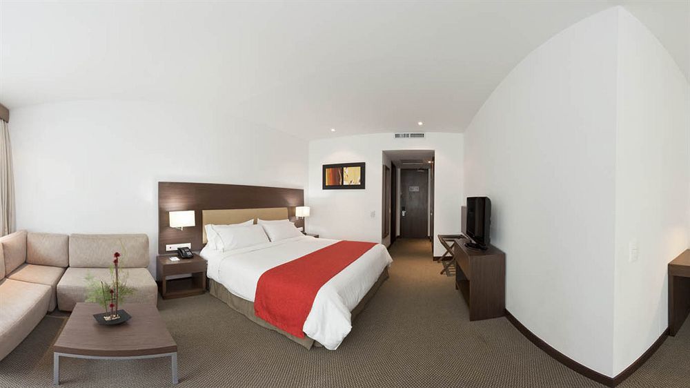 Holiday Inn Express Bogota - Parque La 93 By Ihg Dış mekan fotoğraf