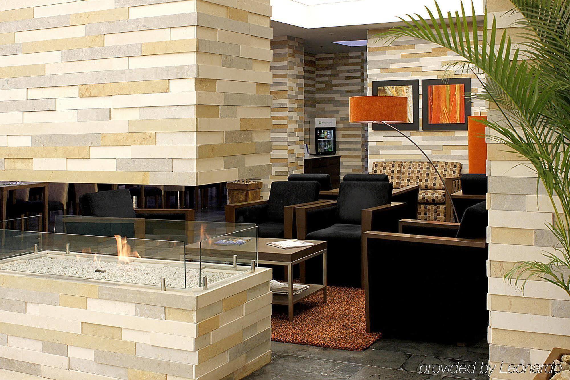 Holiday Inn Express Bogota - Parque La 93 By Ihg İç mekan fotoğraf