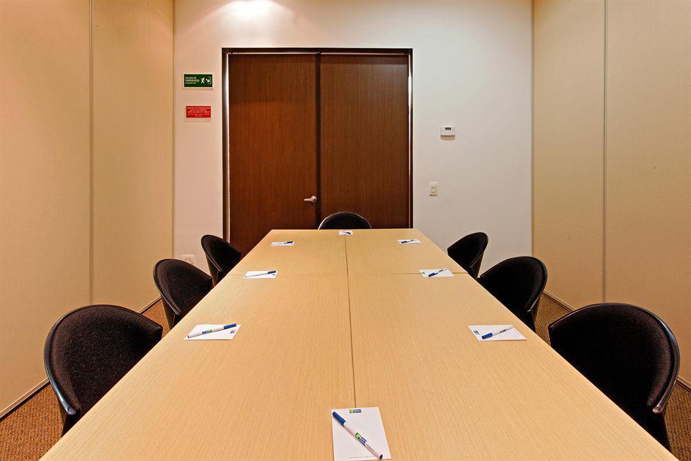 Holiday Inn Express Bogota - Parque La 93 By Ihg Konforlar fotoğraf